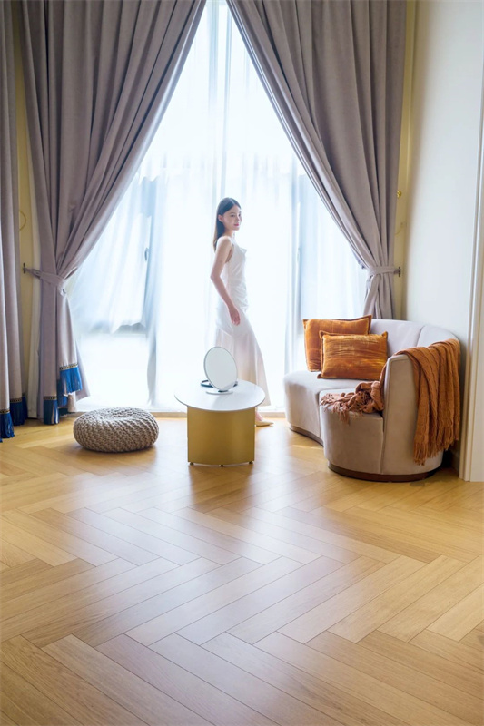 Room Tour|一線臨湖庭院，高階生活的藝術想象 image1