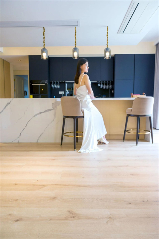 Room Tour|一線臨湖庭院，高階生活的藝術想象 image7